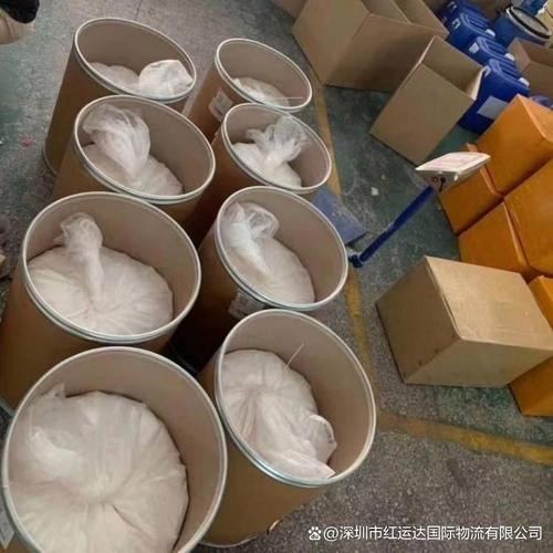 将货物交付给物流服务商,物流公司负责安排运输,包括国内运输,国际